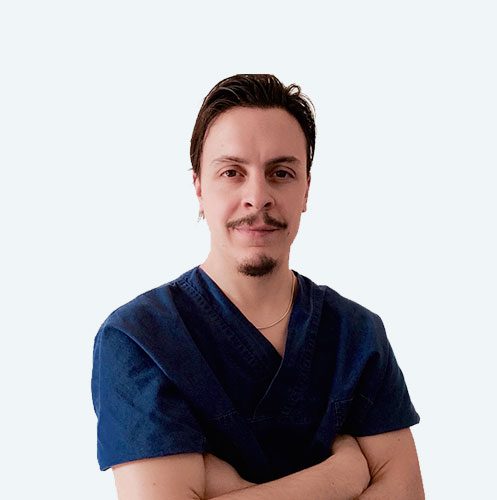 Dott. Luca Finamore, fisioterapista specializzato nella cura dell'alluce valgo